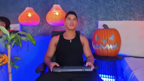 Snapshot of zayne_cross chatting on October 2025 05:08:01 AM Zayn Cross online show from October 2025 05:08:01 AM