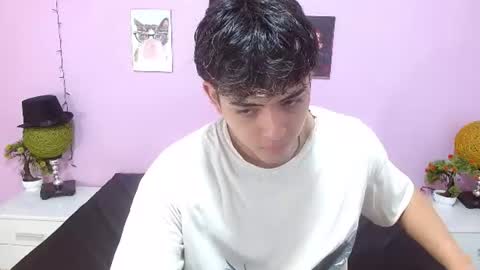 zayne lyon online show from July 2026 11:39:02 AM