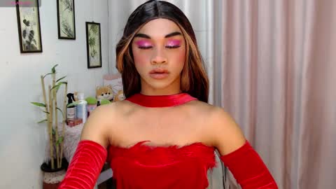 zaynelustts online show from December 2025 08:53:01 AM