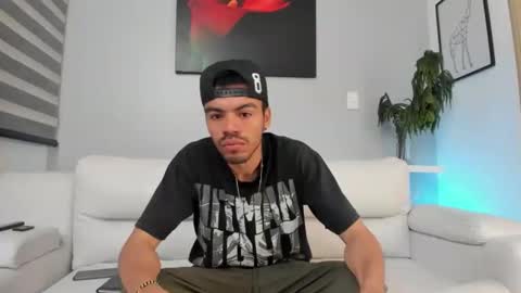 Snapshot of zaynshadow_ chatting on October 2025 12:26:02 PM zaynshadow_ online show from October 2025 12:26:02 PM