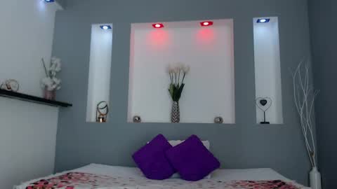 Snapshot of zean_lee chatting on March 2025 07:05:02 AM Karolyne online show from March 2025 07:05:02 AM