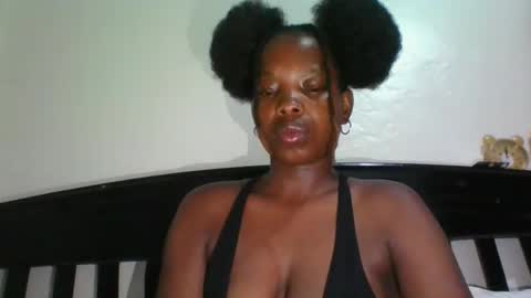 ZEEEE01 online show from April 2026 01:39:01 AM