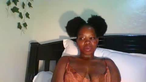 ZEEEE01 online show from April 2026 06:52:02 PM