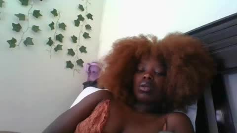 ZEEEE01 online show from April 2026 01:05:02 PM