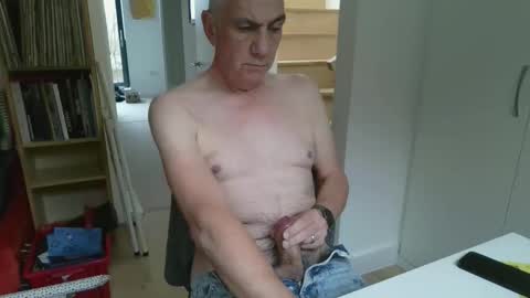 Snapshot of zeep16 chatting on November 2025 10:15:02 AM zeep16 online show from November 2025 10:15:02 AM