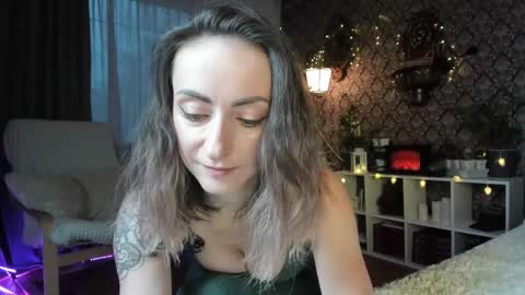 Zefir ka  online show from December 2024 12:27:01 PM