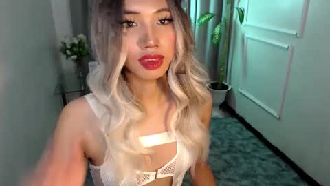 zelainalovetocum online show from January 2025 06:44:01 PM