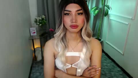 zelainalovetocum online show from February 2025 01:11:01 AM