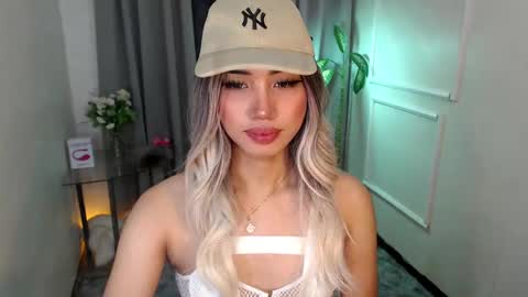 zelainalovetocum online show from February 2025 07:03:01 AM