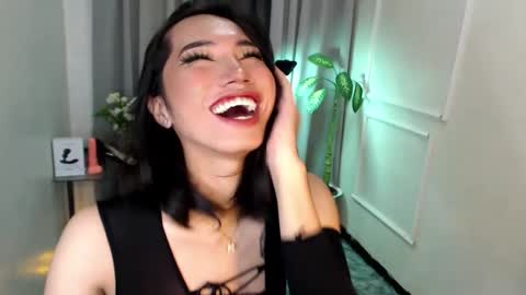 zelainalovetocum online show from March 2025 05:18:02 PM