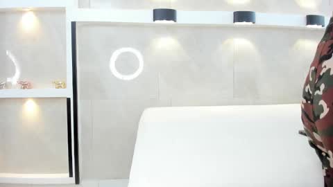 Zenda Evans online show from February 2026 04:09:02 AM