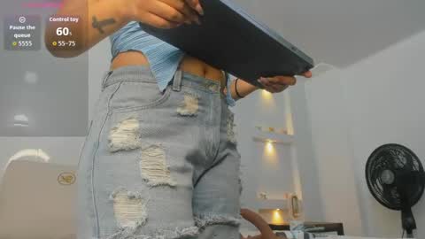 Zenda Evans online show from June 2026 03:51:02 AM