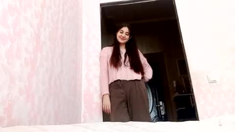 Snapshot of zeniabrossoit chatting on March 2026 05:09:02 AM zeniabrossoit online show from March 2026 05:09:02 AM