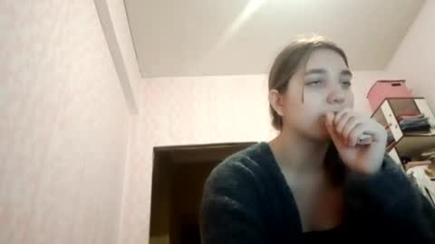 Snapshot of zeniabrossoit chatting on March 2026 12:42:01 PM zeniabrossoit online show from March 2026 12:42:01 PM