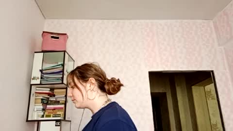 zeniabrossoit online show from May 2026 10:36:01 AM