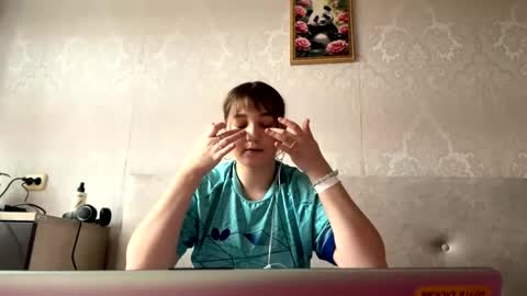 zeniabrossoit online show from May 2026 10:22:01 AM