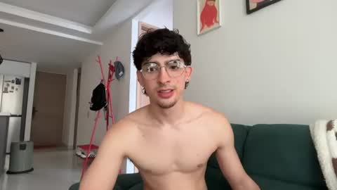 Zenn online show from July 2026 01:32:01 PM