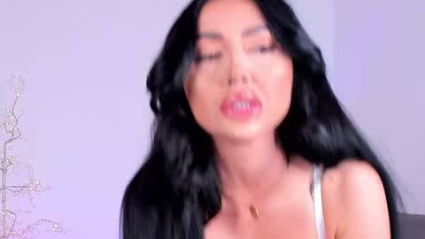 Zenyda online show from March 2026 05:52:02 PM