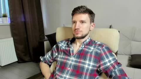 Andrew online show from February 2025 08:01:01 AM