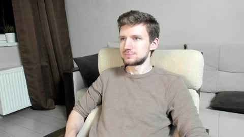 Andrew online show from April 2026 07:44:02 PM