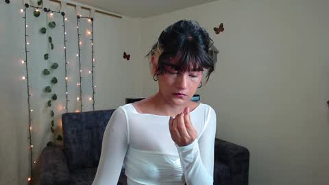 Snapshot of zero__o chatting on February 2025 10:19:01 AM ZERO online show from February 2025 10:19:01 AM