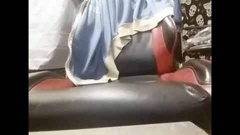 Snapshot of zeroandhero chatting on December 2024 07:08:01 AM zero online show from December 2024 07:08:01 AM