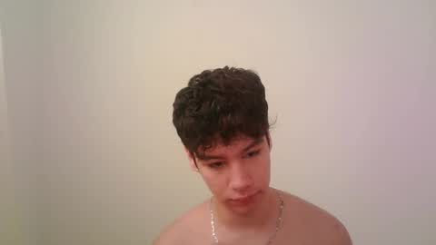 zeus_183 online show from November 2025 12:33:01 PM