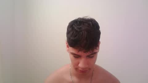 zeus_183 online show from November 2025 05:01:01 PM