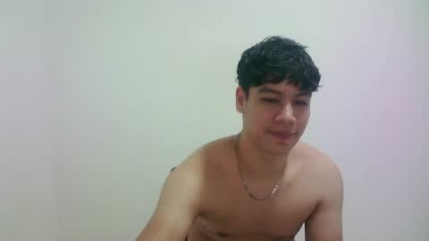 zeus_183 online show from April 2026 02:25:01 AM