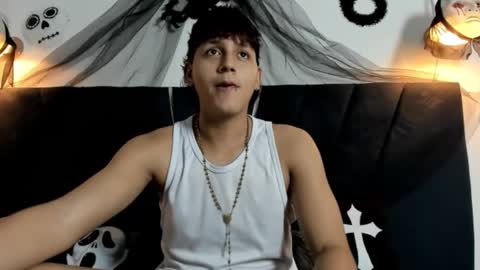 Snapshot of zeusapollofuck chatting on October 2025 01:06:01 AM zeusapollofuck online show from October 2025 01:06:01 AM