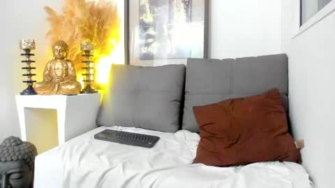 Zeus Brant online show from May 2026 01:43:02 PM