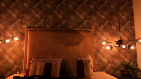 zeus online show from January 2025 06:59:02 PM