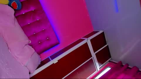 Aisha Alejandra Rosse Deus  online show from March 2026 10:25:01 PM