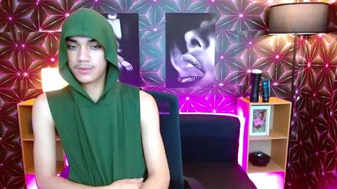 Snapshot of zevierbalte chatting on February 2025 11:15:02 PM zavier skinny asian online show from February 2025 11:15:02 PM