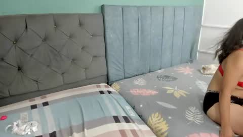 zeynep_20_ online show from June 2026 06:15:02 AM