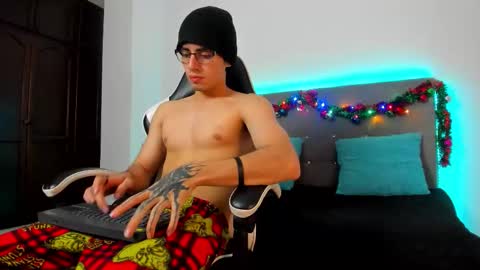 Snapshot of zhingarher chatting on December 2025 01:13:02 AM Zhingarher online show from December 2025 01:13:02 AM