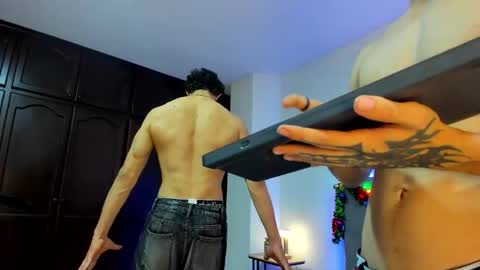 Snapshot of zhingarher chatting on December 2025 01:03:01 AM Zhingarher online show from December 2025 01:03:01 AM