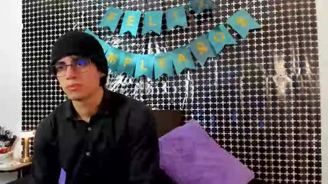 Snapshot of zhingarher chatting on February 2026 01:24:01 AM Zhingarher online show from February 2026 01:24:01 AM