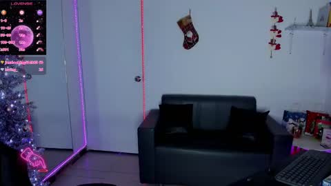 zhoestrong online show from December 2024 09:29:02 AM