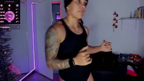 zhoestrong online show from December 2024 11:17:02 AM