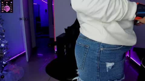 zhoestrong online show from January 2025 01:49:01 AM