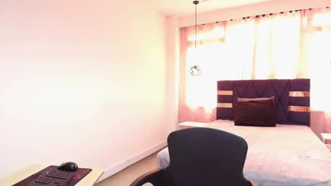 Zia Green online show from February 2025 12:03:02 PM