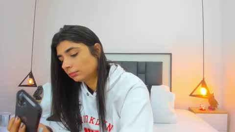 zia online show from November 2025 12:20:01 PM