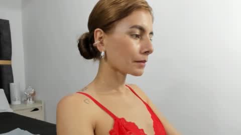 ziataylor online show from February 2025 10:32:02 PM