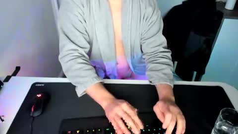 Snapshot of ziemlichflutschig chatting on December 2024 06:00:01 AM ziemlichflutschig online show from December 2024 06:00:01 AM