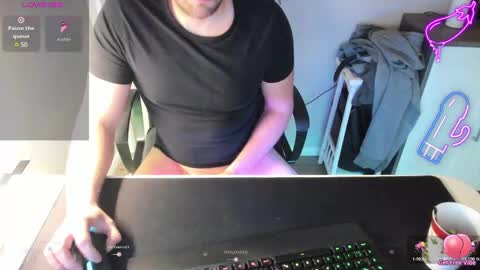 Snapshot of ziemlichflutschig chatting on February 2025 05:09:01 PM ziemlichflutschig online show from February 2025 05:09:01 PM