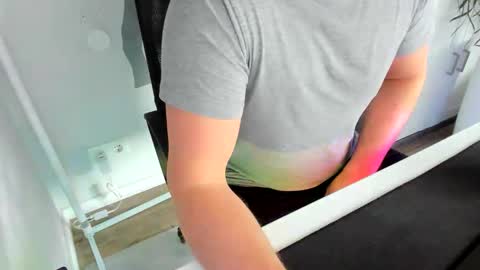 ziemlichflutschig online show from February 2026 07:28:02 AM