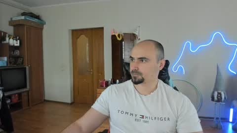 Ziesh online show from April 2026 10:11:01 AM