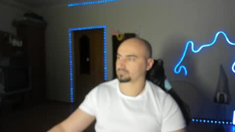 Ziesh online show from April 2026 04:43:02 PM