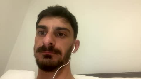 ziggy22113 online show from October 2025 12:12:02 PM